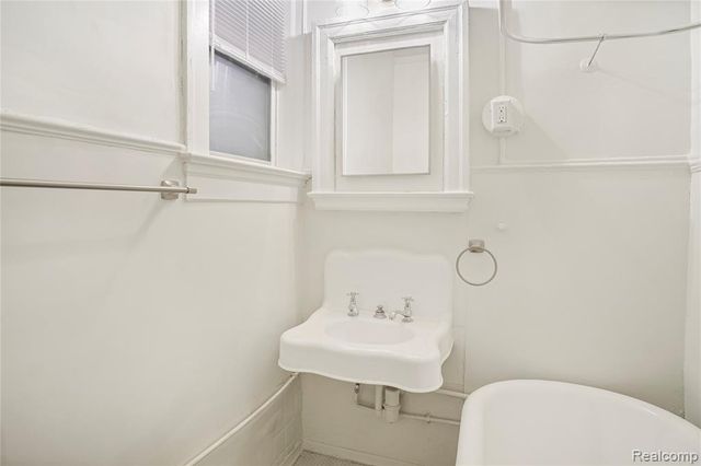 66 Adelaide Street 43, Detroit, MI 48201