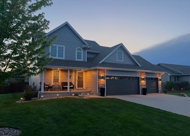 1328 91st Street, West Des Moines, IA 50266