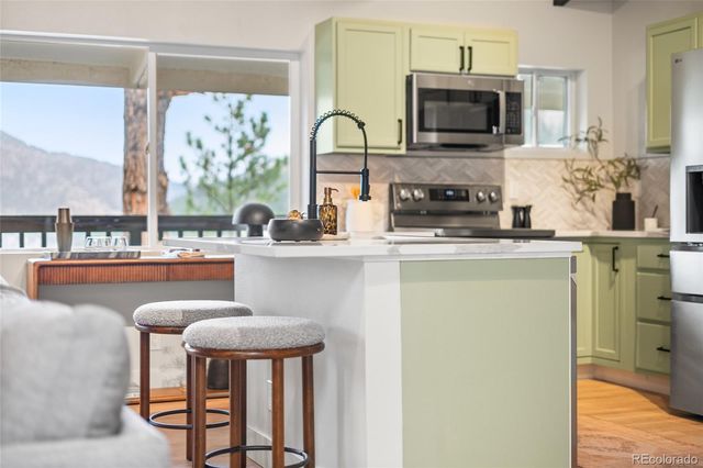 96 Moose Road, Lyons, CO 80540