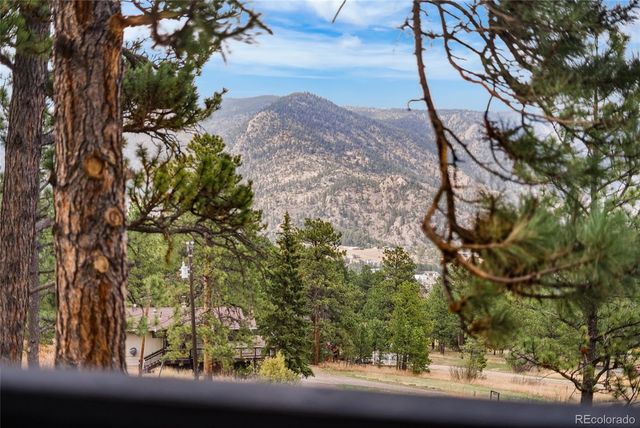 96 Moose Road, Lyons, CO 80540