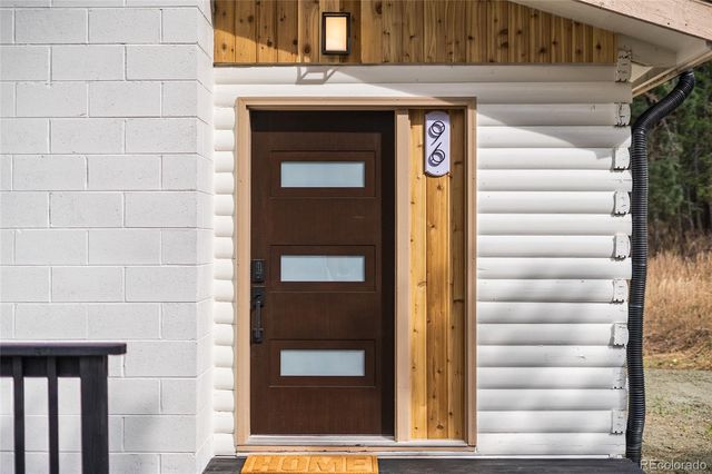 96 Moose Road, Lyons, CO 80540