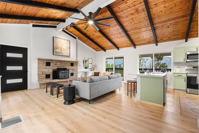 96 Moose Road, Lyons, CO 80540