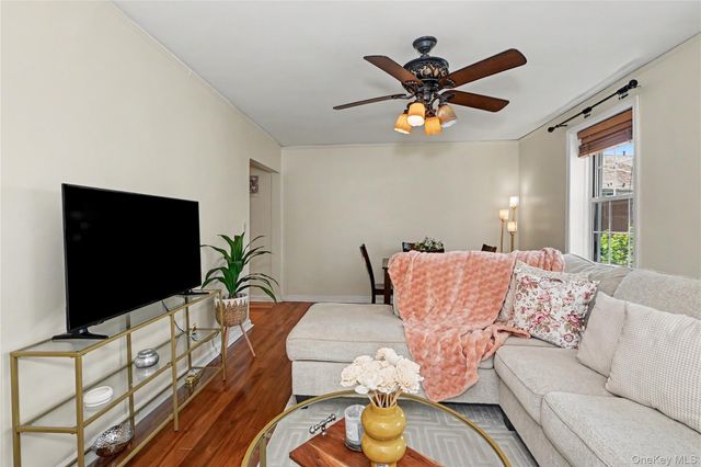 1815 Palmer Avenue 2L, Larchmont, NY 10538