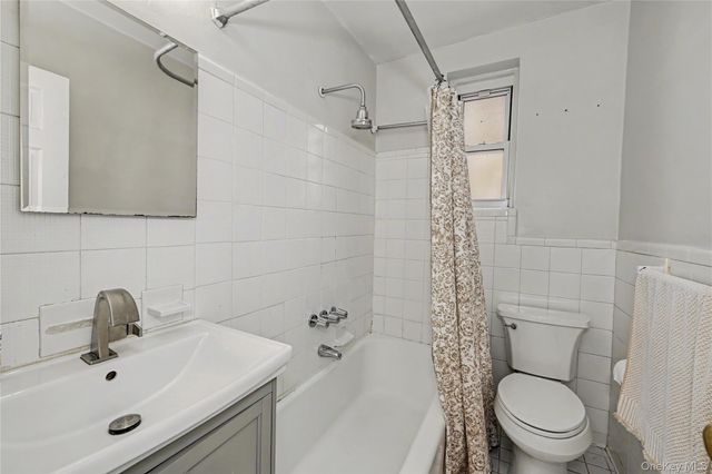 1815 Palmer Avenue 2L, Larchmont, NY 10538