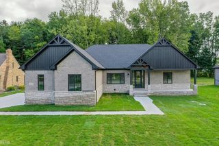 55420 Jewell Road, Shelby Twp, MI 48315