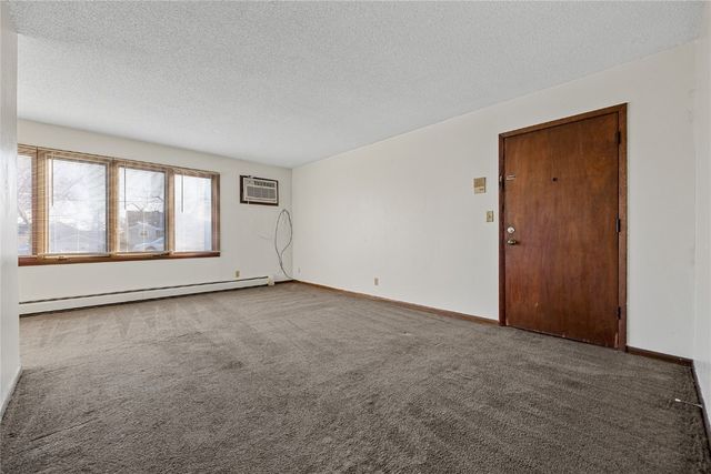 3212 Wilson Avenue SW, Cedar Rapids, IA 52404