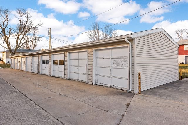 3212 Wilson Avenue SW, Cedar Rapids, IA 52404