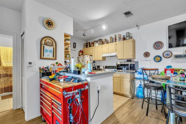 2513 MAITLAND CROSSING WAY 104, Orlando, FL 32810