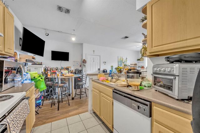 2513 MAITLAND CROSSING WAY 104, Orlando, FL 32810