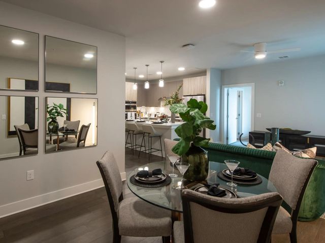 510 W 20th Street 814, Houston, TX 77008