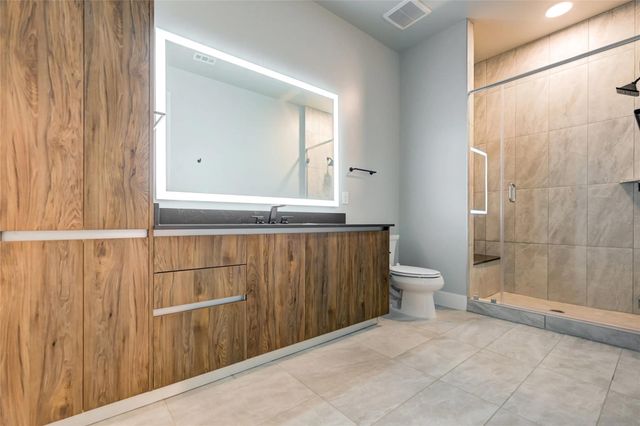 510 W 20th Street 814, Houston, TX 77008