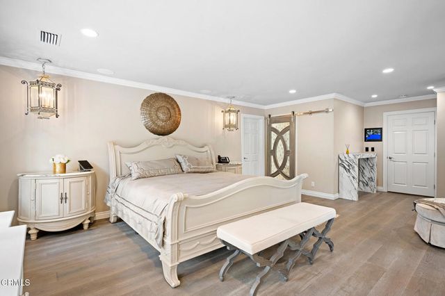 525 Berkshire Avenue, La Canada Flintridge, CA 91011