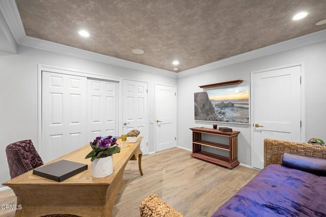 525 Berkshire Avenue, La Canada Flintridge, CA 91011