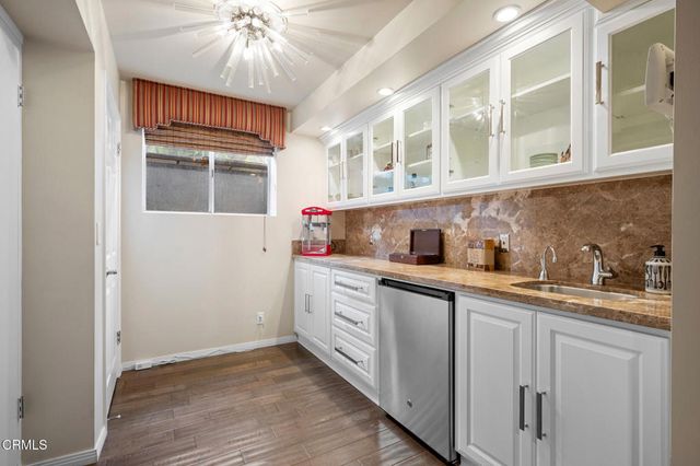 525 Berkshire Avenue, La Canada Flintridge, CA 91011