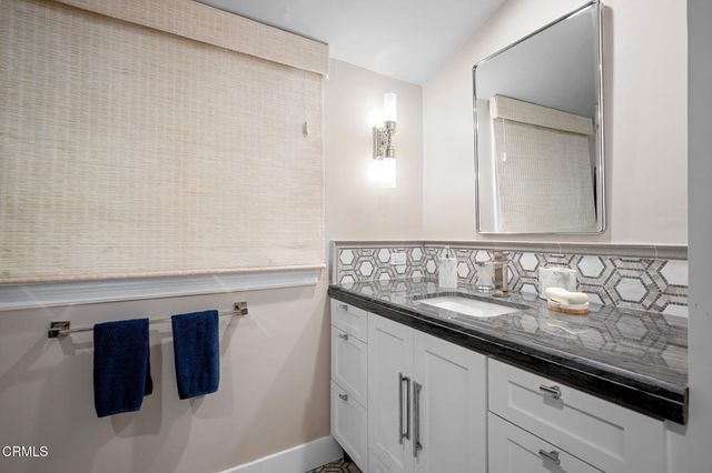 525 Berkshire Avenue, La Canada Flintridge, CA 91011