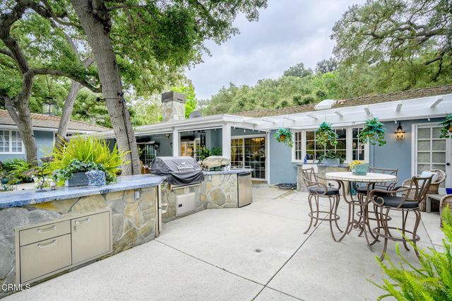 525 Berkshire Avenue, La Canada Flintridge, CA 91011