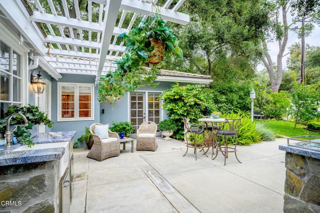 525 Berkshire Avenue, La Canada Flintridge, CA 91011