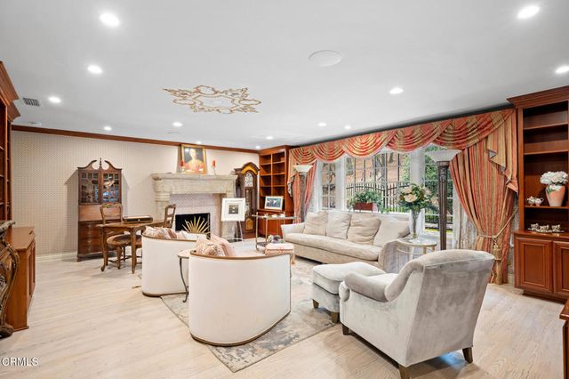 525 Berkshire Avenue, La Canada Flintridge, CA 91011