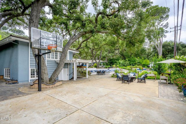 525 Berkshire Avenue, La Canada Flintridge, CA 91011