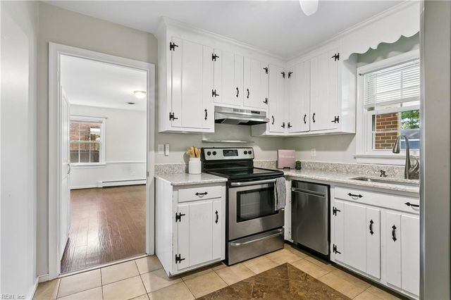 163 Princess Margaret DR, Newport News, VA 23602