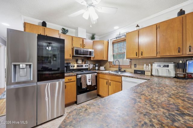 733 Lewis Drive, Grifton, NC 28530