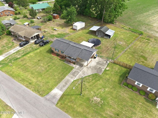 733 Lewis Drive, Grifton, NC 28530