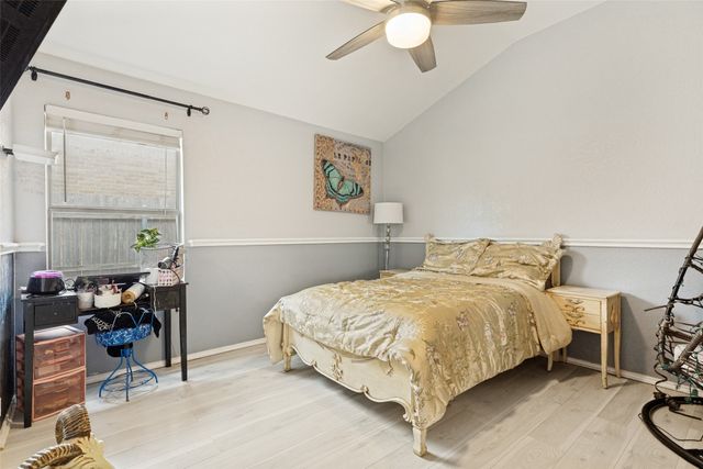 633 Bent Oak Drive, Fort Worth, TX 76131