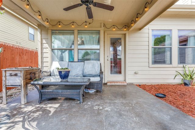 633 Bent Oak Drive, Fort Worth, TX 76131