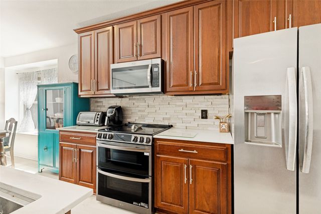 633 Bent Oak Drive, Fort Worth, TX 76131