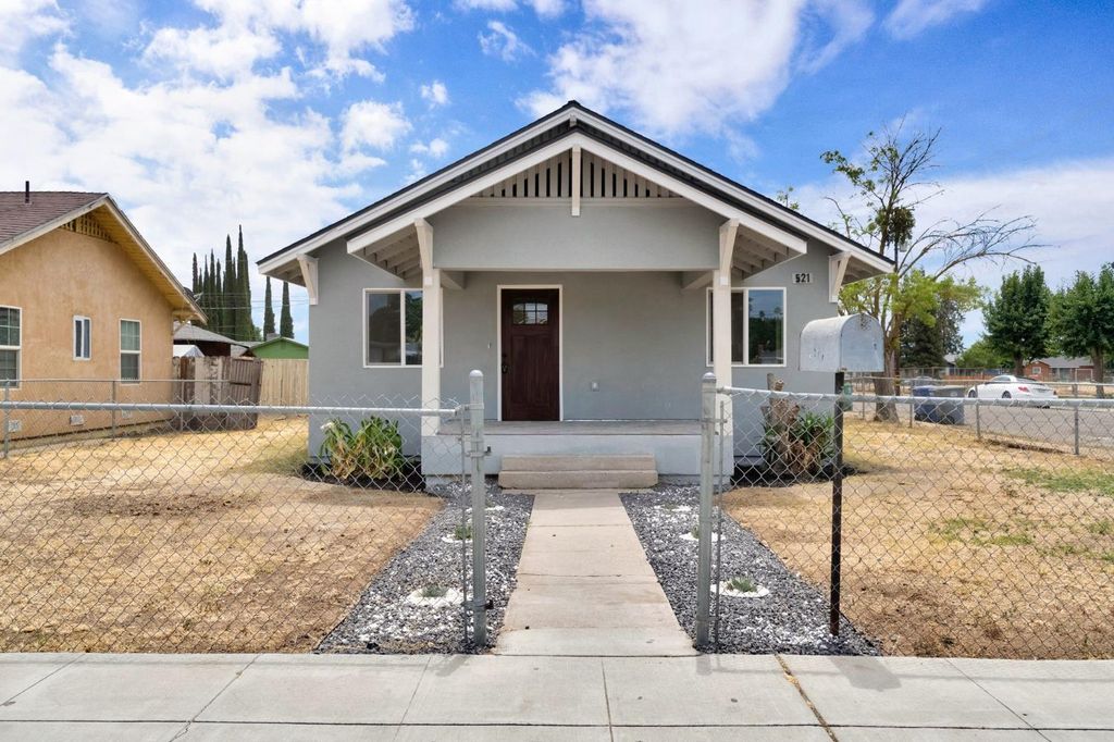Image 1 of property listing at 521 Humboldt Avenue, Chowchilla, CA 93610