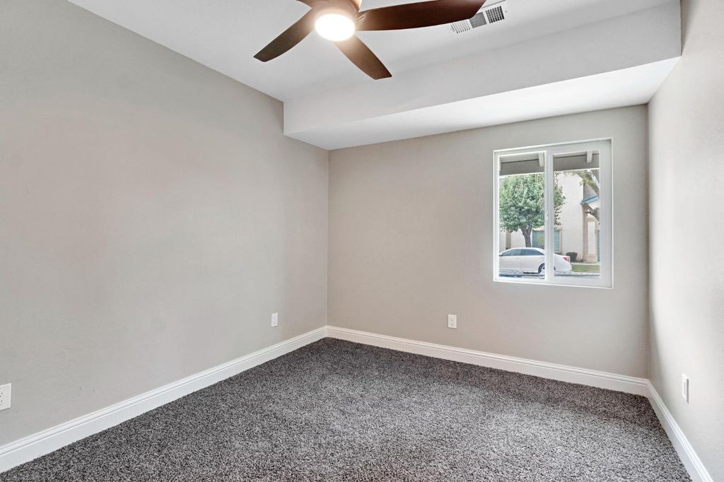 Image 19 of property listing at 521 Humboldt Avenue, Chowchilla, CA 93610