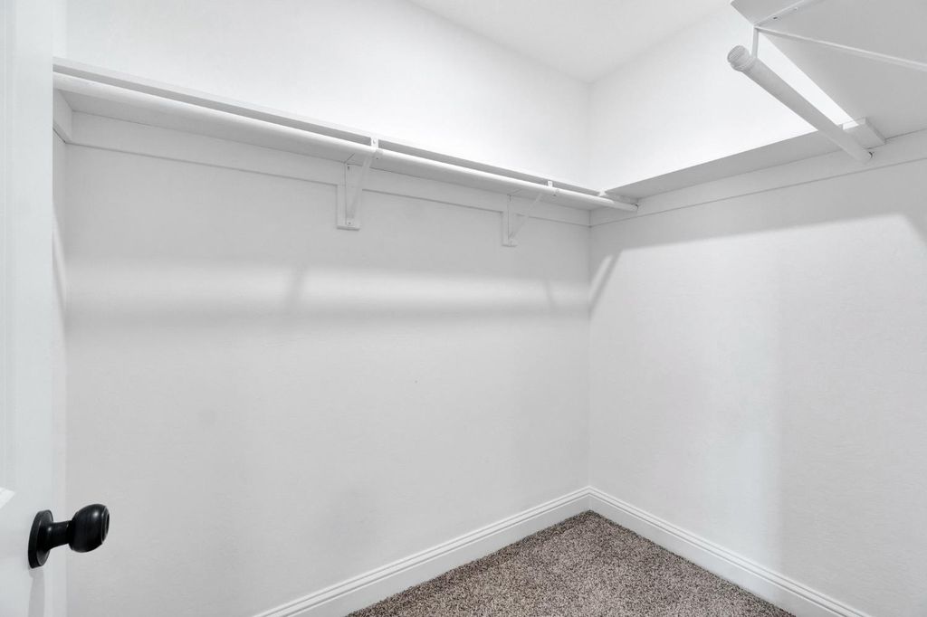Image 23 of property listing at 521 Humboldt Avenue, Chowchilla, CA 93610