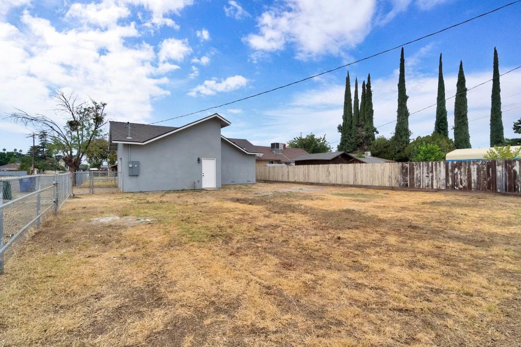 Image 26 of property listing at 521 Humboldt Avenue, Chowchilla, CA 93610