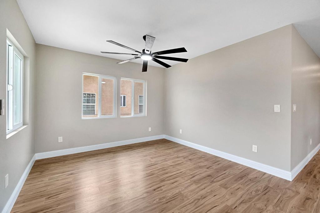 Image 5 of property listing at 521 Humboldt Avenue, Chowchilla, CA 93610