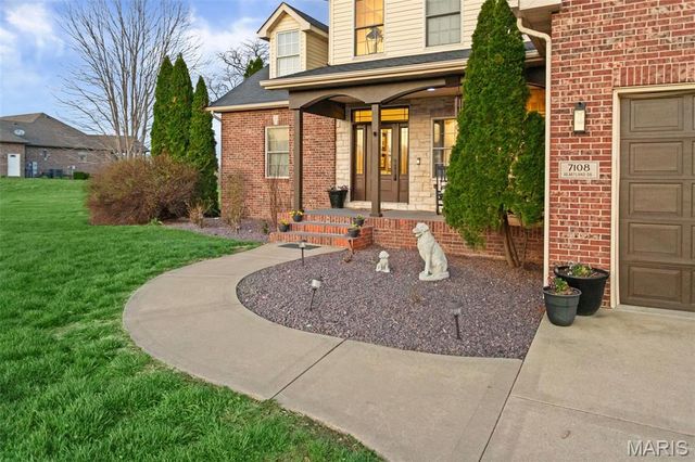 7108 Heartland Drive, Moro, IL 62067