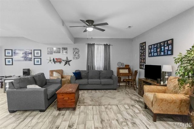 7108 Heartland Drive, Moro, IL 62067