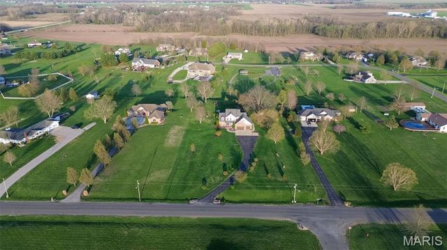 7108 Heartland Drive, Moro, IL 62067