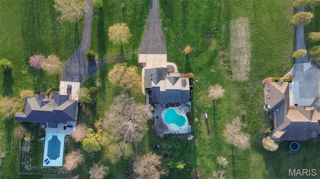7108 Heartland Drive, Moro, IL 62067
