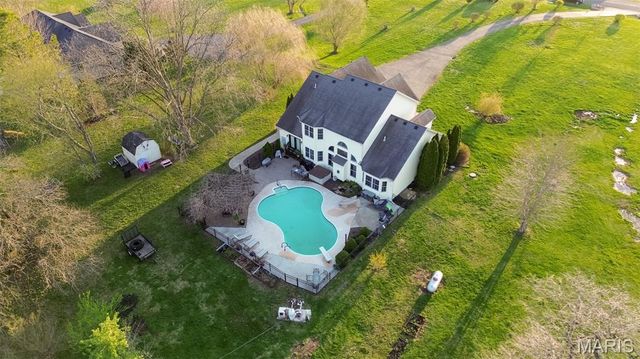 7108 Heartland Drive, Moro, IL 62067