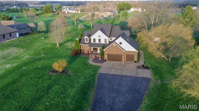 7108 Heartland Drive, Moro, IL 62067