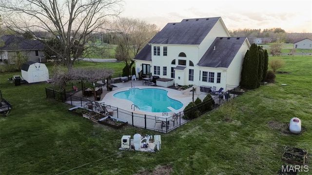7108 Heartland Drive, Moro, IL 62067