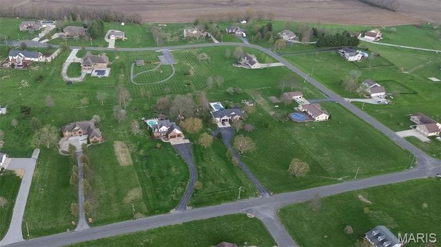 7108 Heartland Drive, Moro, IL 62067