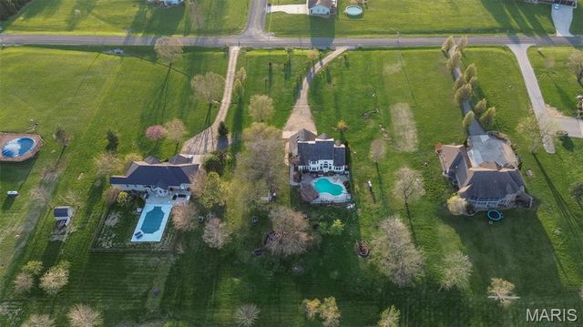 7108 Heartland Drive, Moro, IL 62067