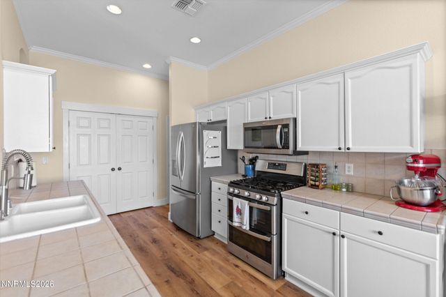 7815 Almeria Court, Sparks, NV 89436