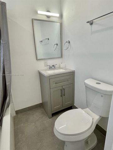 5711 NW 28th St 5711, Lauderhill, FL 33313