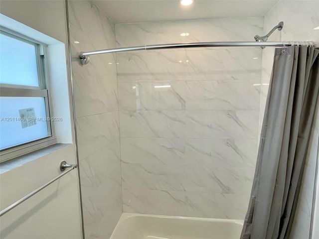 5711 NW 28th St 5711, Lauderhill, FL 33313