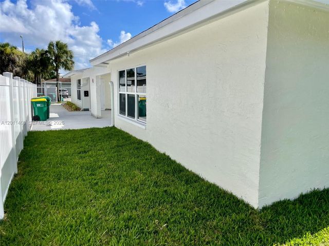 5711 NW 28th St 5711, Lauderhill, FL 33313