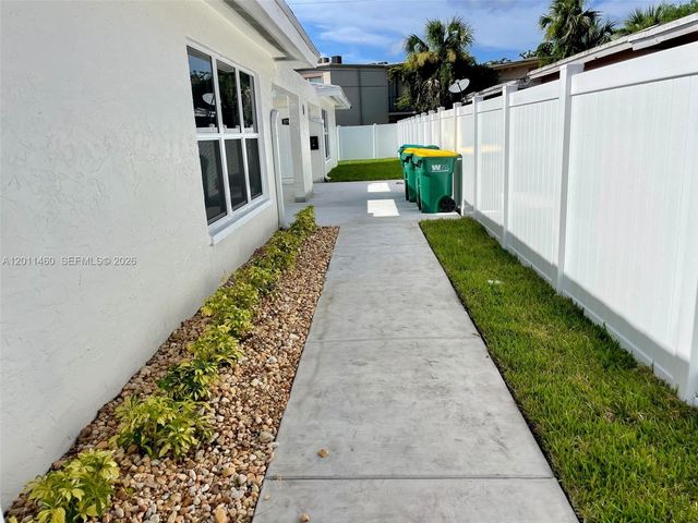 5711 NW 28th St 5711, Lauderhill, FL 33313