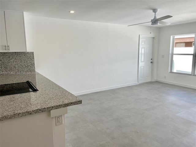 5711 NW 28th St 5711, Lauderhill, FL 33313
