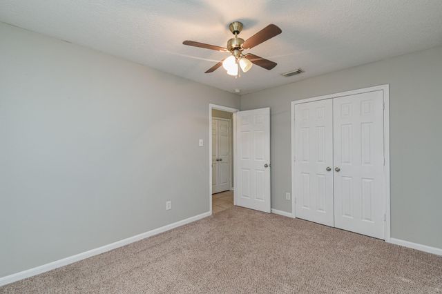 5500 N Buffalo Circle, Willis, TX 77378